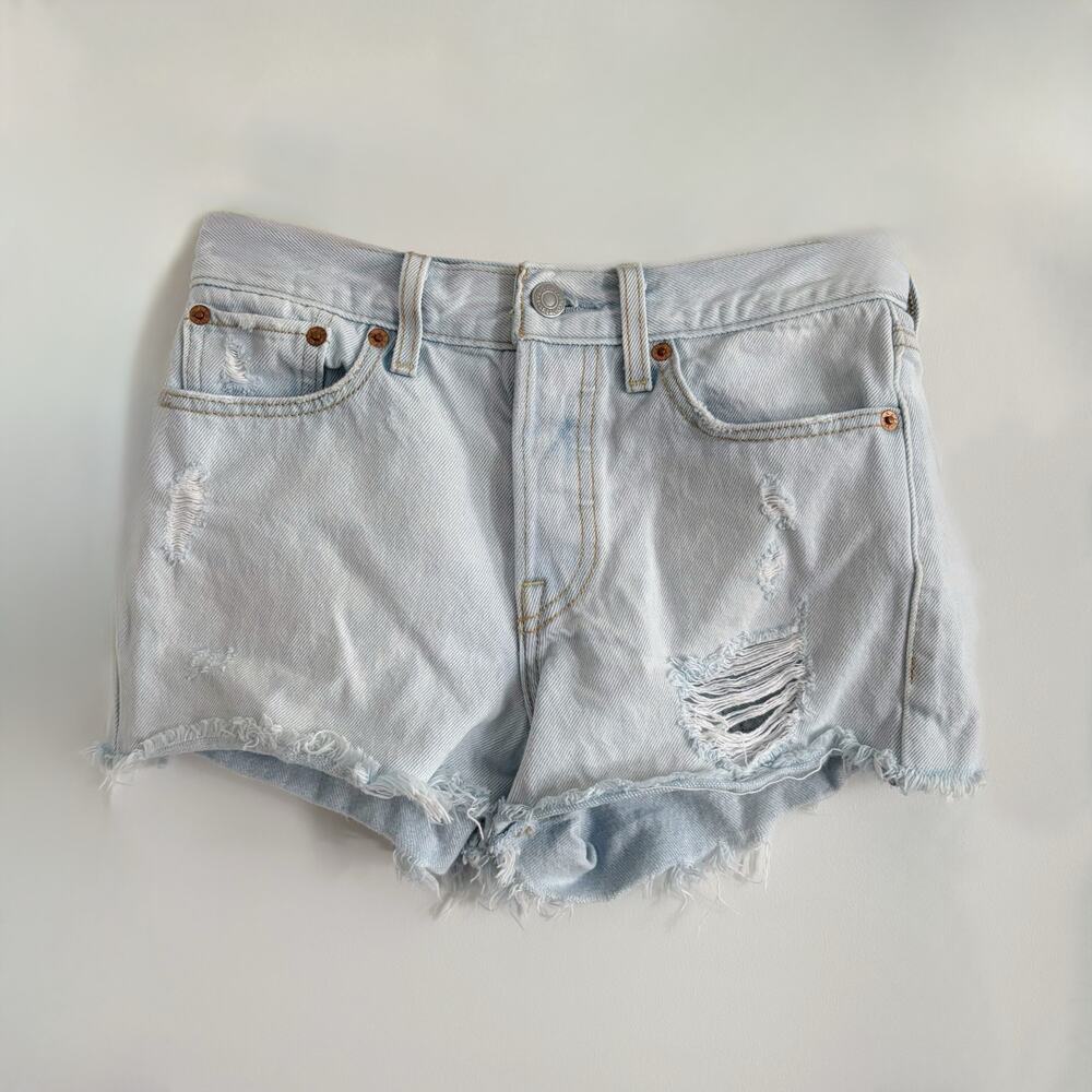Levi’s Light Wash Distressed Jean Shorts Sz 24 